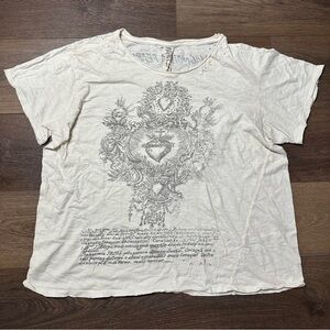 Magnolia Pear Distressed Sacred Heart One Size T-Shirt